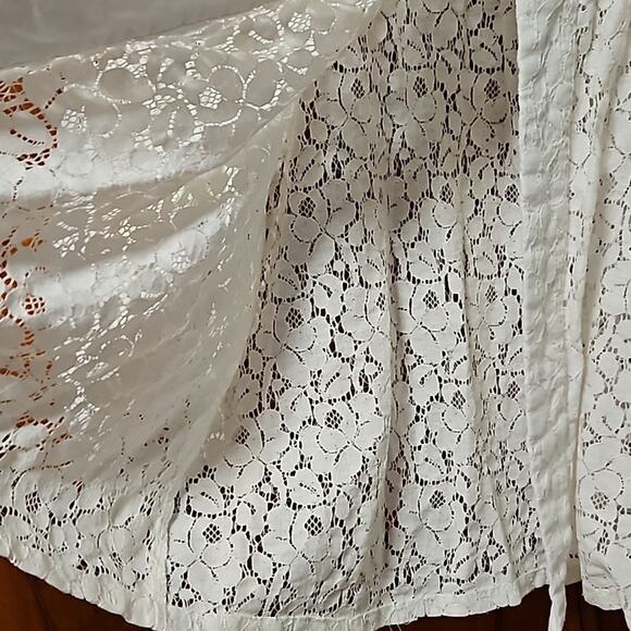 Lace Crop Coverlet Top size L - Picture 8 of 10